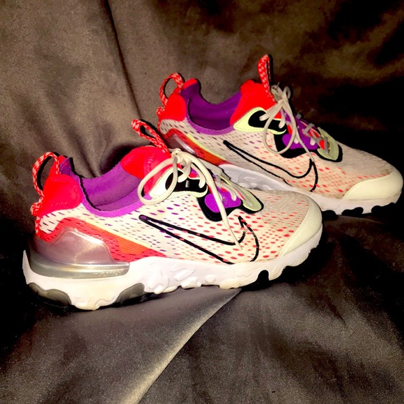 Nike React Running Shoes - Picture 2 of 5